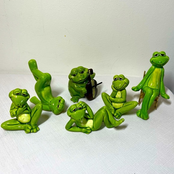 Vintage 80’s Norcrest Frogs Figurine Decor. Ceramic. Fun. Goofy. Collectible. - Picture 1 of 9